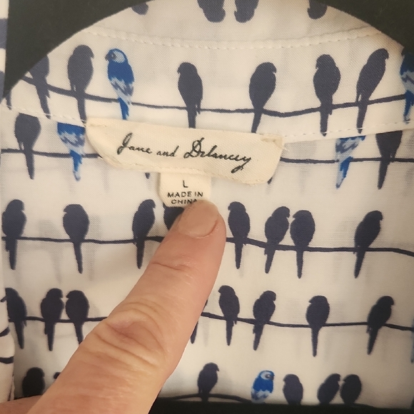 Jane and Delancey Birds On A Wire Print Blouse - Picture 2 of 5